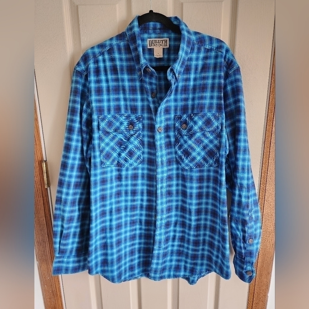 COPY - Duluth Trading Blue Striped Men's Button down Size L.